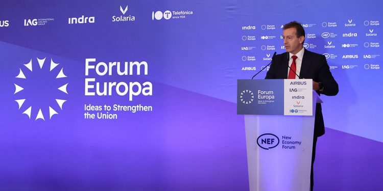 El consejero delegado de Airbus, Guillaume Faury, en el Forum Europa de Bruselas.