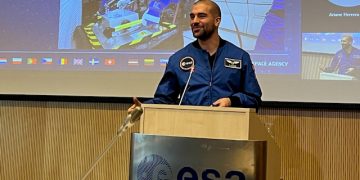 Pablo Álvarez regresa a España tras completar su entrenamiento en la Nasa