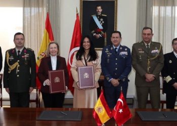 Turquía e España colaborarán en el proyecto de avión de entrenamiento