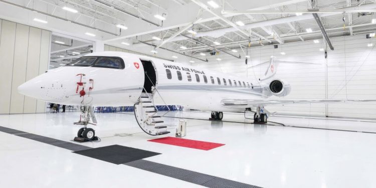Bombardier Defense presentó el Global 7500 entregado a la Armasuisse