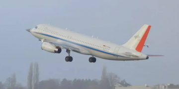 Despega por primera vez el avión de pruebas A320 ATRA con morro de Eurofighter