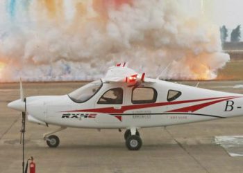 El pequeño avión eléctrico RX4E chino obtiene el primer certificado de tipo