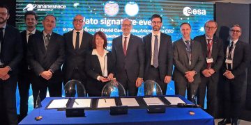 La ESA firma más contratos y acuerdos en la clausura de la Conferencia Espacial