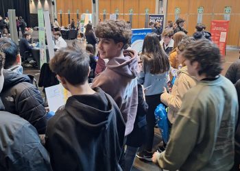 La escuela de pilotos Adventia impulsa vocaciones en UNITOUR