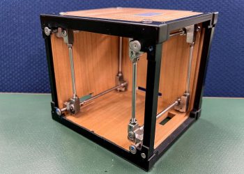 LignoSat, el primer satélite de madera japonés, se despliega desde la ISS