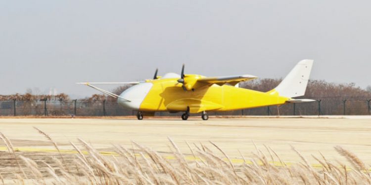 China prueba con éxito el avión de transporte no tripulado Rainbow-YH1000