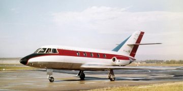 Dassault Falcon 200