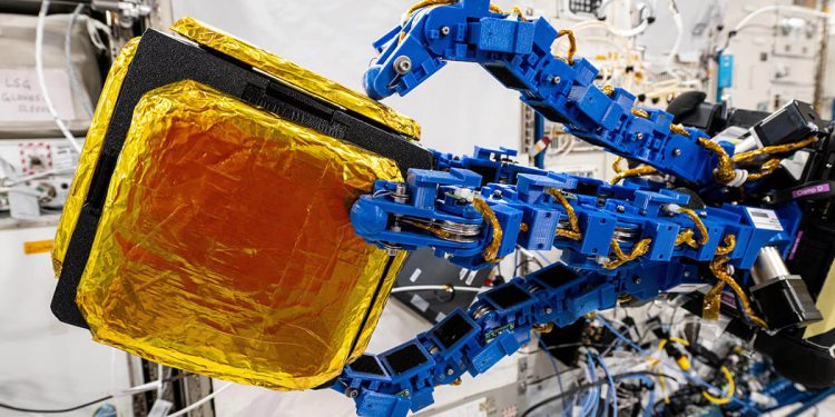 La Nasa prueba un nuevo sistema de captura autónoma con el robot Astrobee