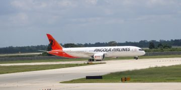 TAAG Angola Airlines recibe su primer Boeing 787 Dreamliner