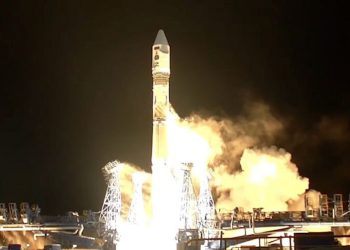 Lanzamiento del cohete ruso Soyuz-2.1v