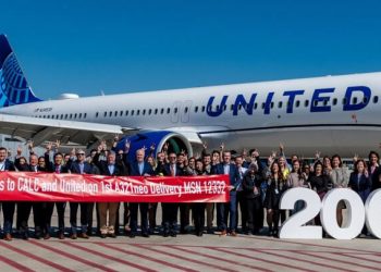 CALC entregó su aeronave número 200 y la primera desde la instalación móvil de Airbus