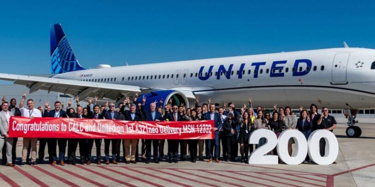 CALC entregó su aeronave número 200 y la primera desde la instalación móvil de Airbus