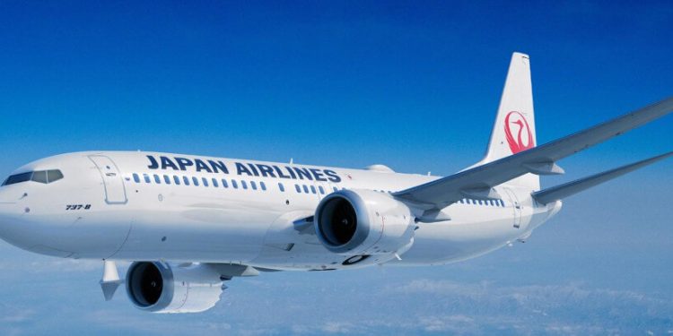 Japan Airlines comprará 17 aviones Boeing 737-8 más