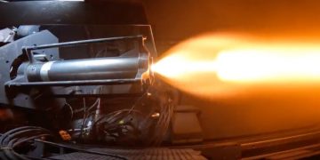 Artemisa utilizará sistemas de aterrizaje tripulado, proporcionados por SpaceX y Blue Origin