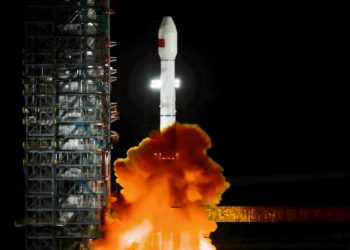 China lanza el satélite Tianlian II-05 de retransmisión de datos