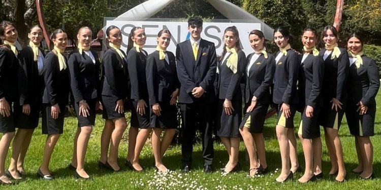 Los estudiantes de TCP de Adventia celebran el ecuador del curso en un año clave para la escuela