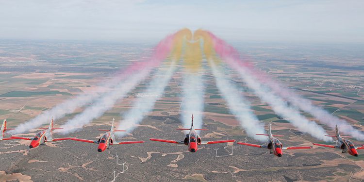 Presentación del festival Aire 25 que conmemorará el 40 aniversario de la Patrulla Águila