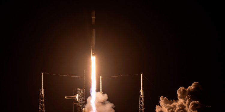 SpaceX lanzó la misión Bandwagon-3