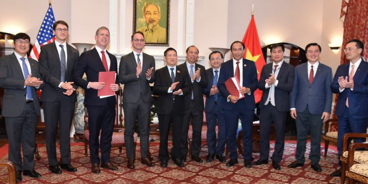 Vietjet firmó un acuerdo de 300 millones de dólares para financiar su histórico pedido a Boeing de 200 aviones