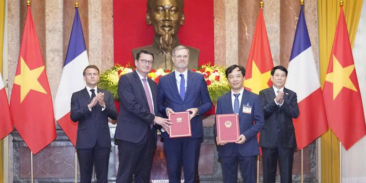 Airbus, CNES y VAST refuerzan su alianza para la próxima generación de observación de la Tierra en Vietnam