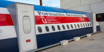 Aviation Group se alía con Indoamericana para certificar técnicos en Colombia