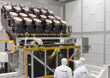 La misión PLATO, que la ESA lanzará en 2026, ya tiene instaladas 24 de sus cámaras