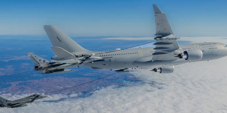 Primeros reabastecimientos en vuelo desde el Airbus A330 MRTT