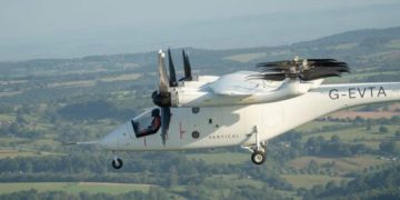 Vertical Aerospace logra el primer vuelo pilotado en régimen alar de un eVTOL en espacio aéreo europeo