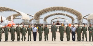El Rey prueba el Pilatus PC-21, el nuevo avión de entrenamiento, relevo del veterano C-101