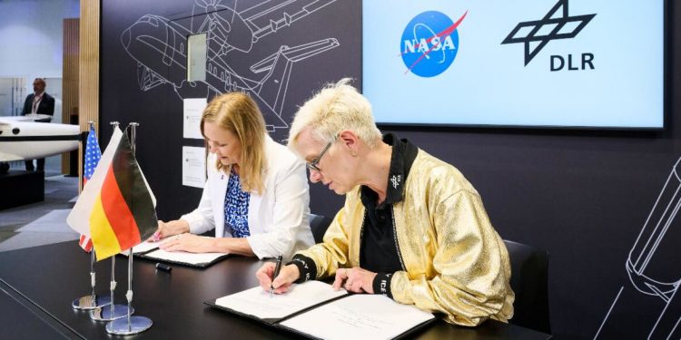 La Nasa y el DLR refuerzan su alianza para investigar la radiación espacial en Artemisa II