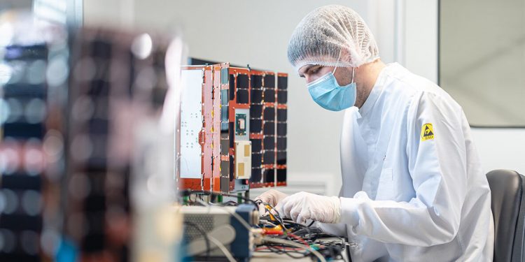 Alén Space construirá los cinco nuevos satélites de la constelación de Sateliot