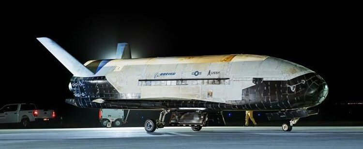 El X-37B de Boeing se prepara para su octava misión orbital. Fuente: Fuerza Espacial de EEUU