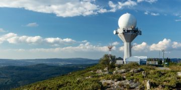Radar de la estacion de Espineiras en La Coruña. Fuente: Enaire