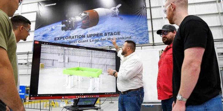 Se completó el primer componente de la etapa mejorada del cohete lunar. Fuente: Boeing