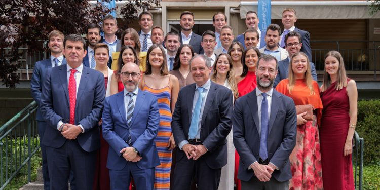 Una promoción de controladores aéreos formados en Senasa se incorporará a ENAIRE. Fuente: ENAIRE