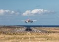 Avión aterrizando en un aeropuerto. Fuente: ENAIRE.