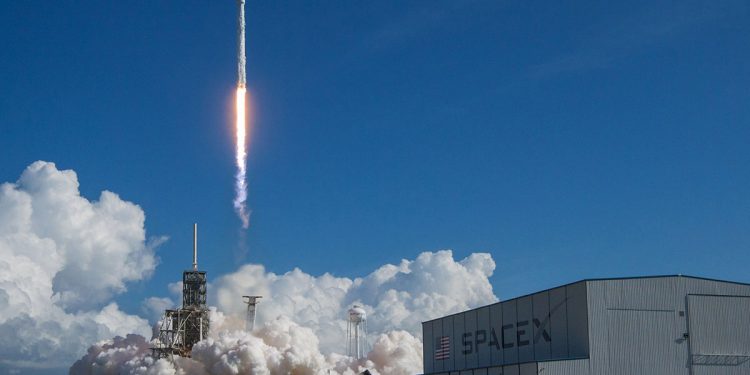 SpaceX lanzó la misión USSF-36. Fuente: SpaceX