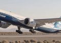 Uno de los aviones de la flota de pruebas 777-9 despega de la Base Aérea Edwards en California. Fuente: Boeing/Bones Wolfe