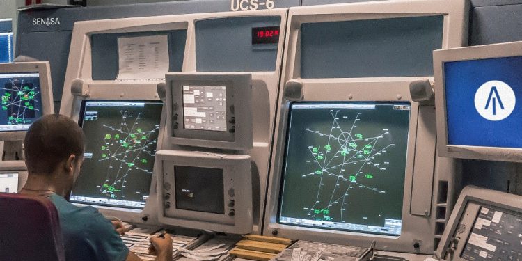 Controlador aéreo de Senasa. Fuente: Senasa