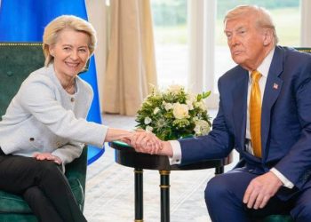 La presidenta de la Comisión Europea, Ursula von der Leyen, y el presidente estadounidense, Donald Trump. Fuente: Unión Europea