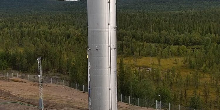 Themis, el demostrador reutilizable europeo, ya está en la rampa de lanzamiento. Fuente: ESA