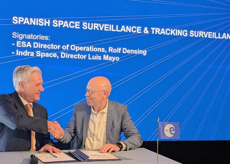 Luis Mayo (izquierda) y Rolf Densing. Fuente: Indra