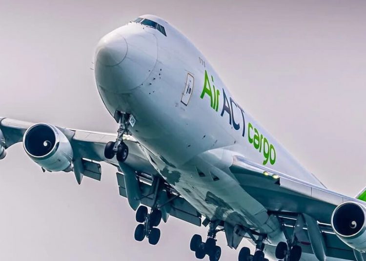 Un carguero de ACT Airlines. Fuente: ACT Airlines