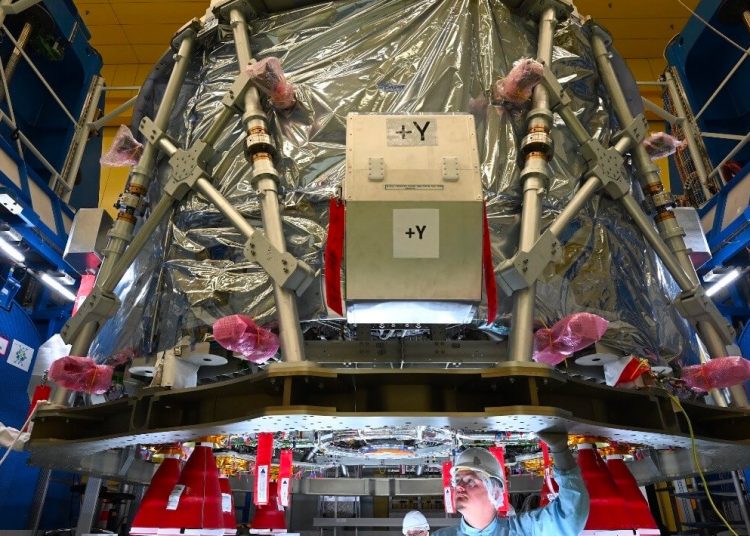 El módulo de servicio europeo ESM-4 inicia su viaje hacia Florida para integrarse en la misión Artemisa IV. Fuente: Airbus