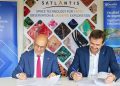 Firma de la creación del Aula SATLANTIS-DEUSTO. Fuente: Satlantis