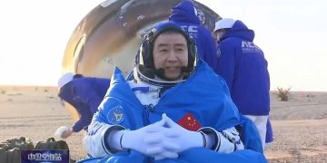 Regresa la nave china Shenzhou-21 de la estación espacial Tiangong con tres astronautas. Fuente: Oficina de Ingeniería Espacial Tripulada de China