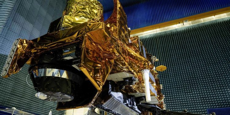 El satélite meteorológico MetOp-SG B supera con éxito las pruebas EMC. Fuente: Airbus