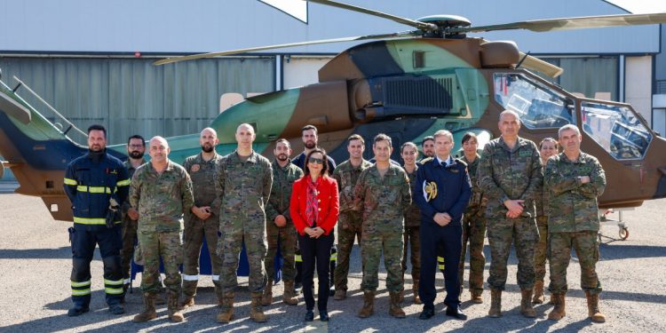 La ministra de Defensa visitó en Almagro el Batallón de Helicópteros de Ataque. Fuente: Ministerio de Defensa