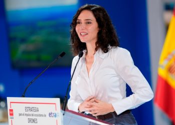 La presidenta de la Comunidad de Madrid, Isabel Díaz Ayuso, ha presentado hoy la primera Estrategia de Impulso del Ecosistema de Drones. Fuente: Comunidad de Madrid