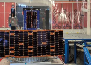 Ossie, el primer vehículo español que moverá satélites en el espacio, ya está listo para volar. Fuente: Uarx Space